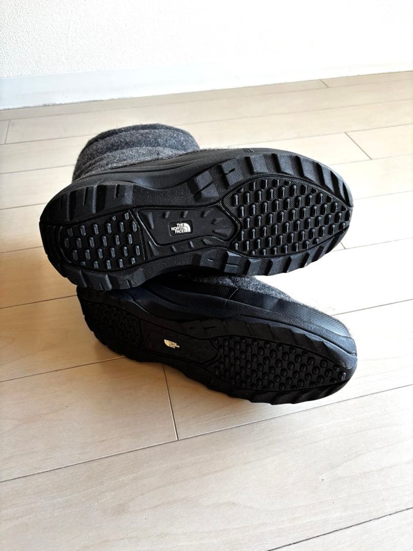 THE NORTH FACE グレー ダウンブーツ