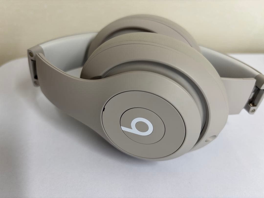 Beats Studio Pro ワイヤレスヘッドホン ベージュ