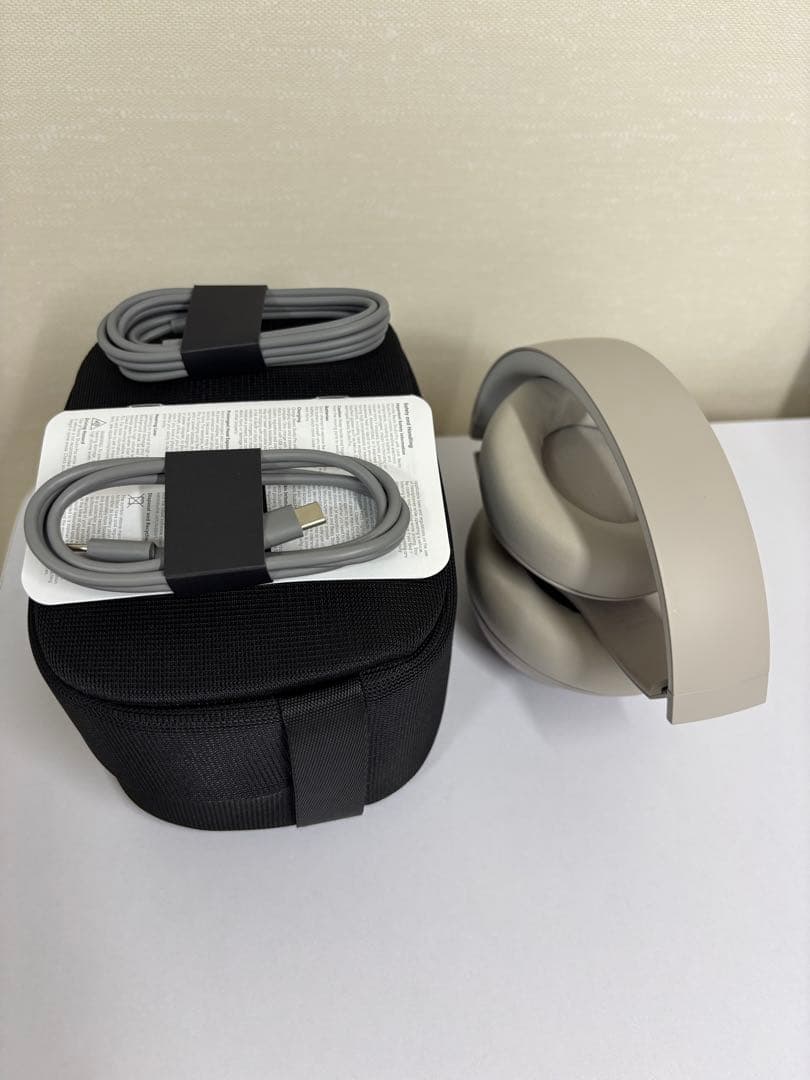 Beats Studio Pro ワイヤレスヘッドホン ベージュ