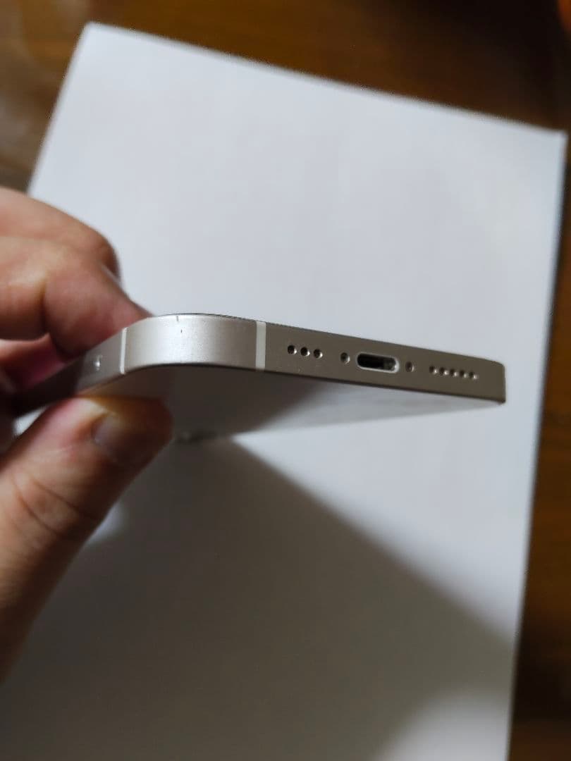 Apple iPhone 12 128g ホワイト 本体（電池交換済）