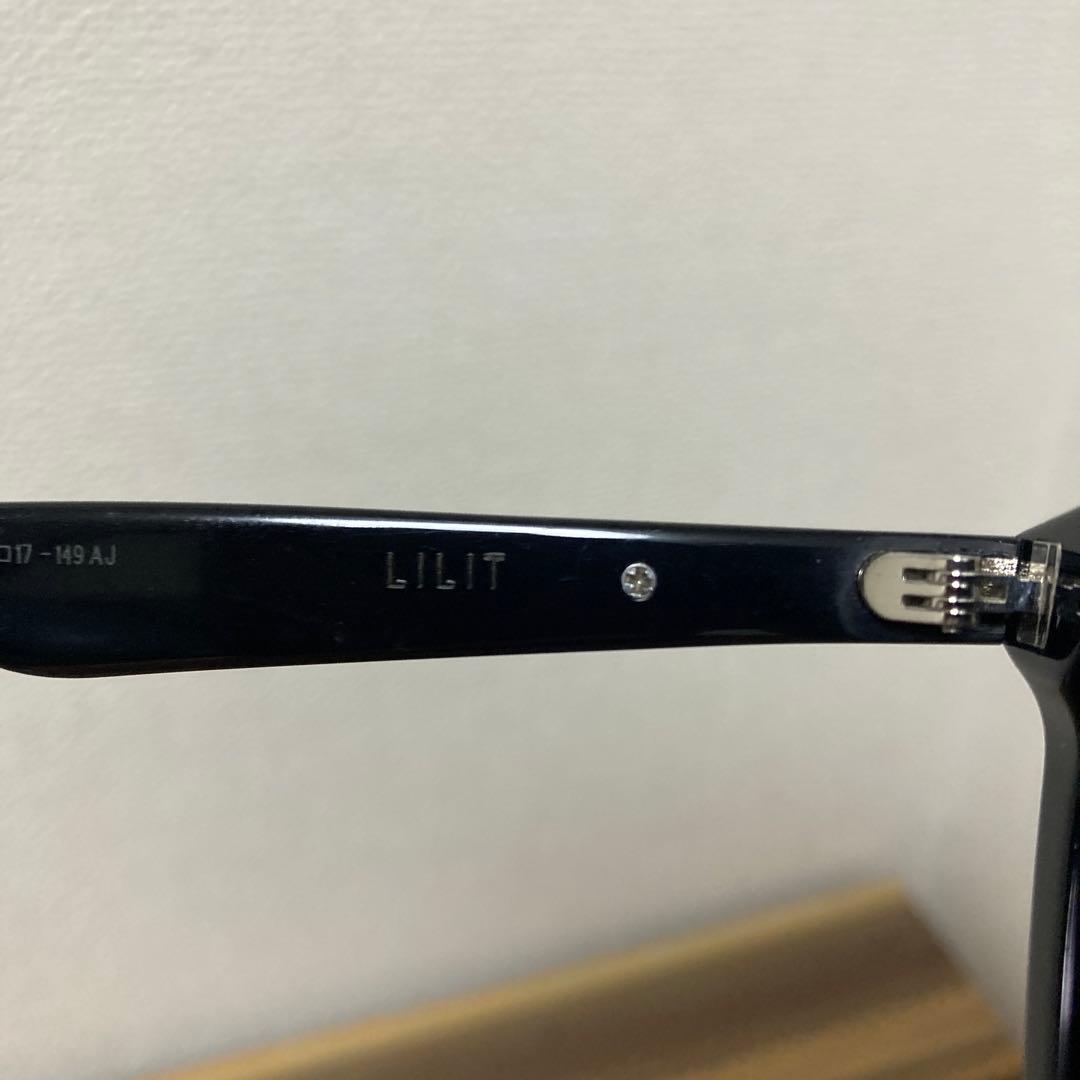 GENTLE MONSTER 。スクエアサングラス LILIT 。