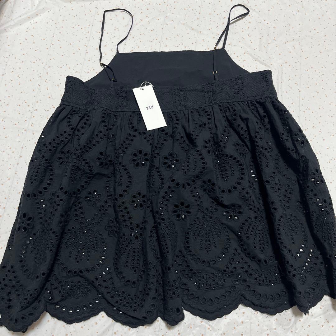 【新品】23区　コットンエンブロイダリー キャミソール　ブラック（レディースM）