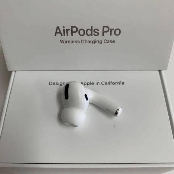 ヘッドホン Apple AirPods Pro MLWK3JA