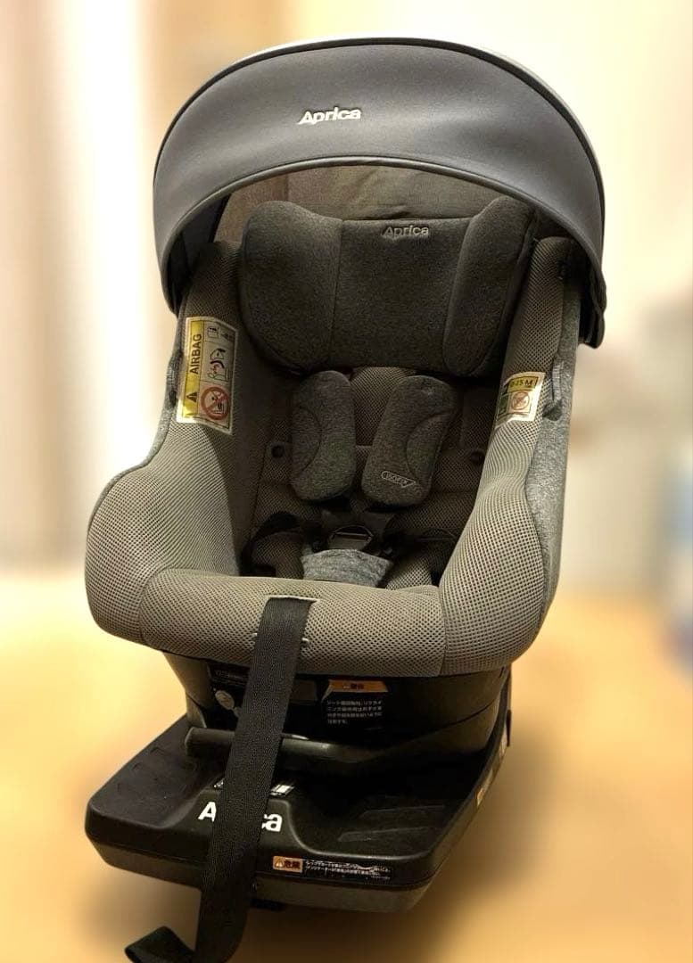 Aprica チャイルドシート　クルリラ　プラス　ライト　水色
