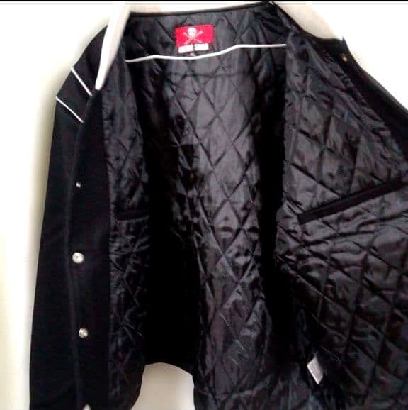 ソ*ト様 ★希少品１点物、サイズXL★　CREAMSODA スカル刺繍 1967