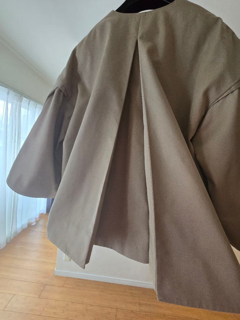 シーニュ cygne チノショートコート