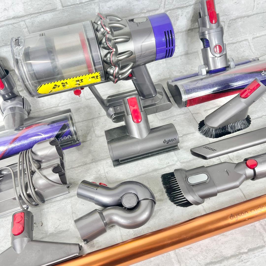 Dyson ダイソン V10 スティッククリーナー本体 各種アタッチメント付き