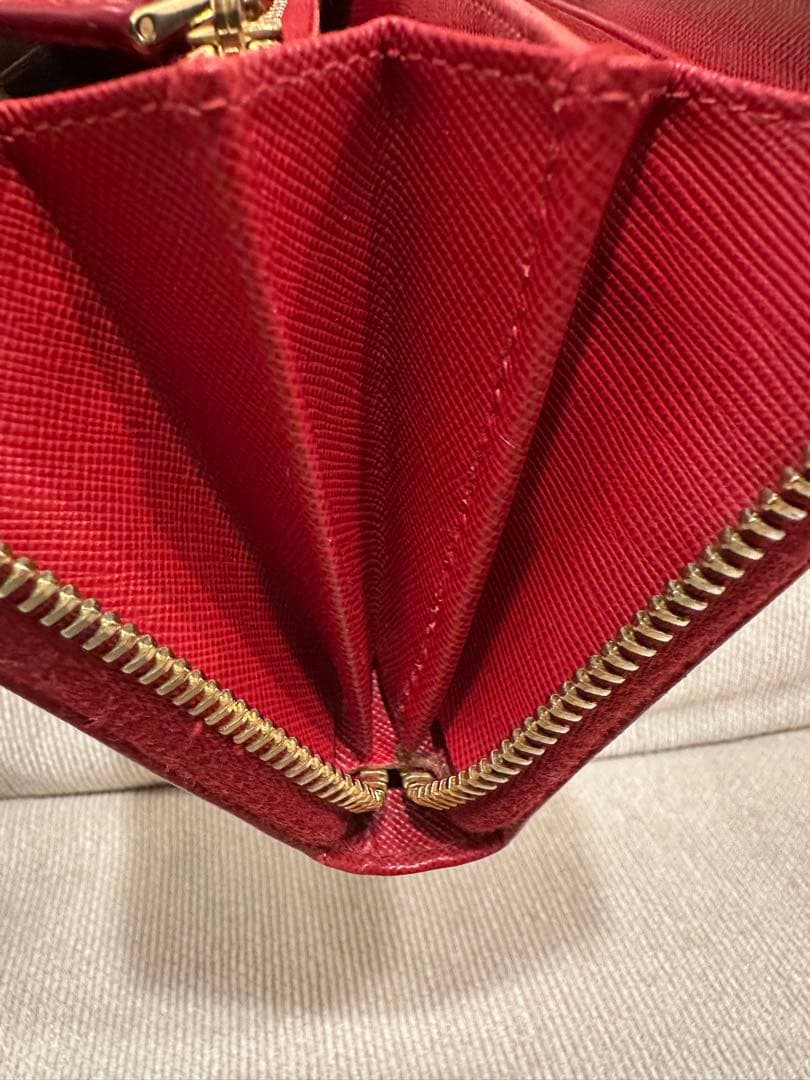 ★タイムセール★PRADA プラダ　ラウンドファスナー　長財布　赤　レッド