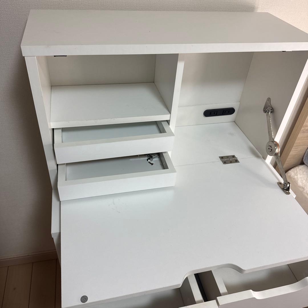 あと数日‼️ホワイト ドレッサー・ミラー・鏡台