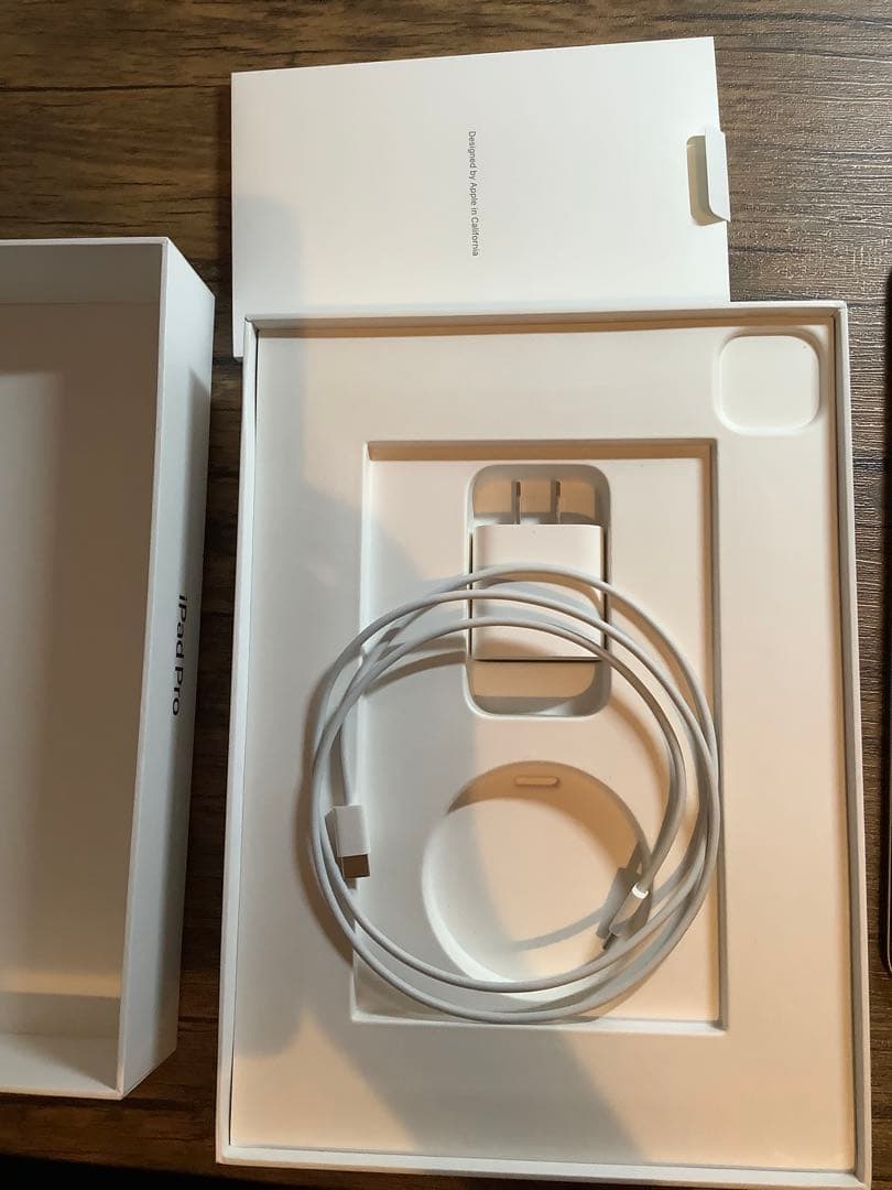 iPad Pro 11 第３世代 M1 256GB　Apple Pencil付き