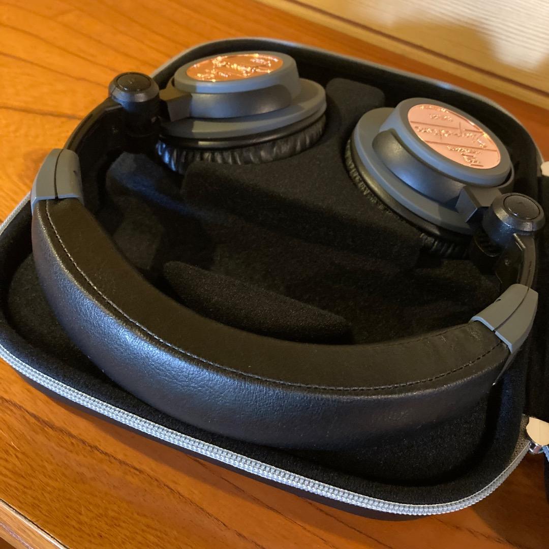 ヘッドホン Ultrasone Sinature Pulse