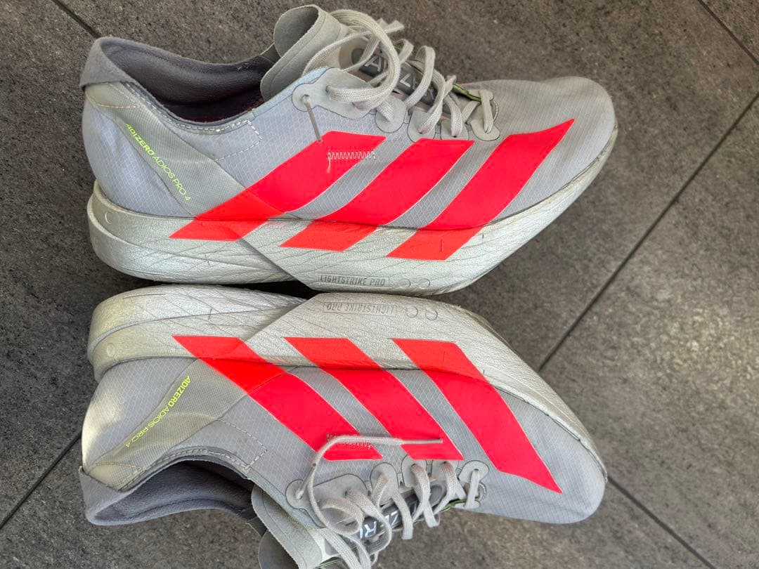 アディオスプロ4 26.0センチ