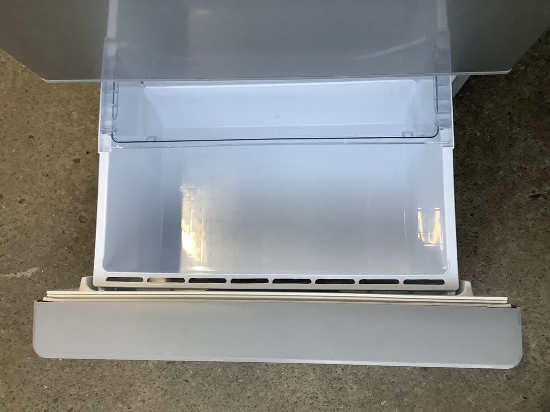 アリ アクア AQUA 3ドア冷凍冷蔵庫 AQR-27K 2021年製