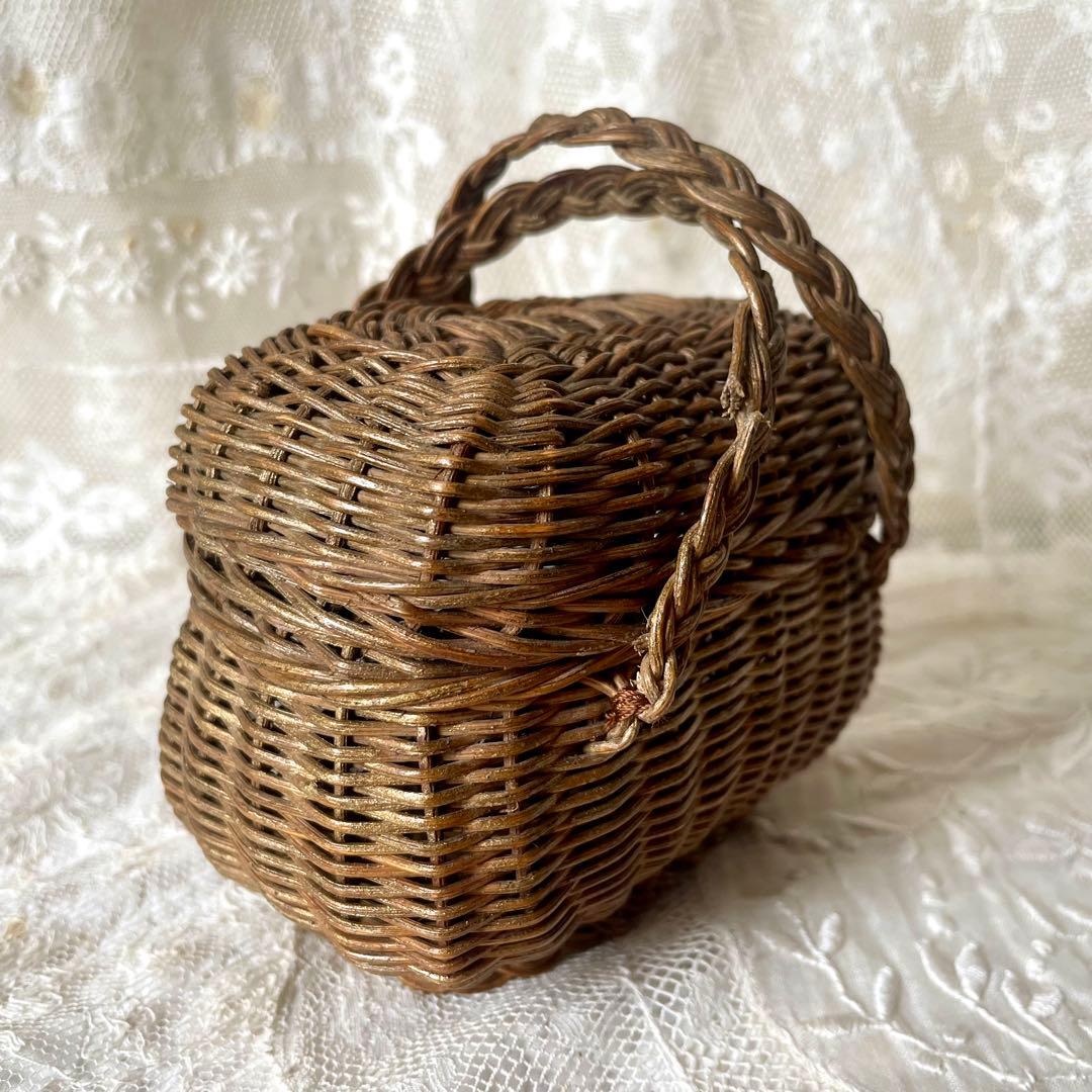 ドールパニエ　フランスアンティーク 人形用 ミニ プチ カゴ 籠 かご