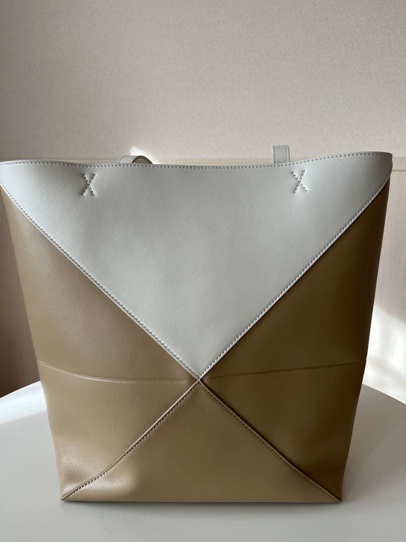 Loewe パズル フォルド トート(シャイニーカーフ)ミディアム　ロエベ