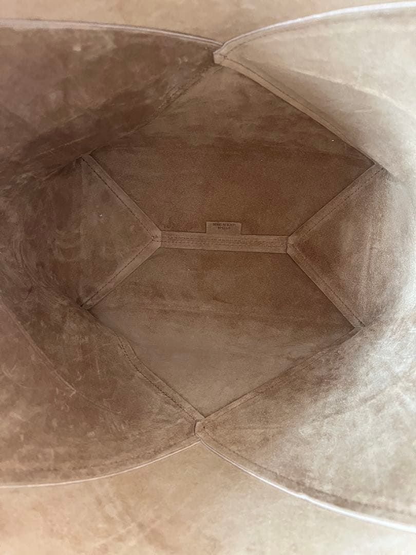 Loewe パズル フォルド トート(シャイニーカーフ)ミディアム　ロエベ