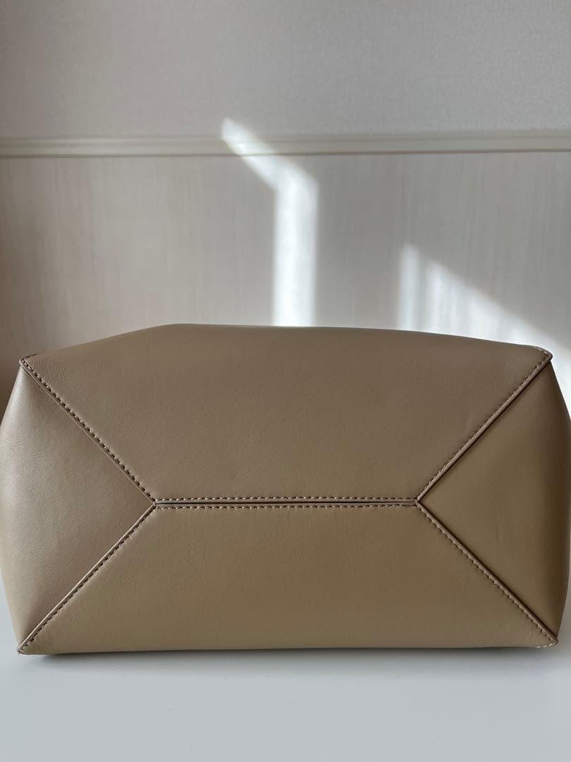 Loewe パズル フォルド トート(シャイニーカーフ)ミディアム　ロエベ