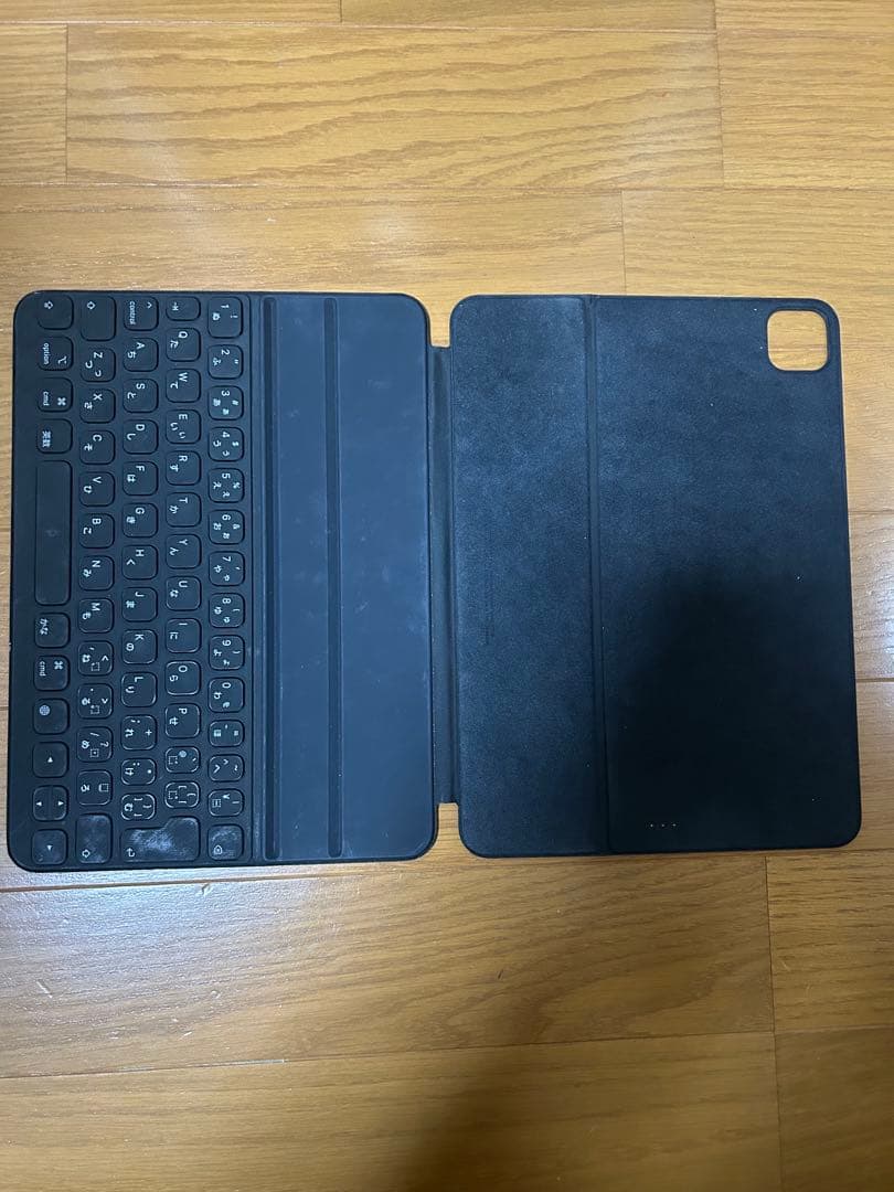 【セール】iPad Pro 11 第二世代 本体+キーボード付きケース