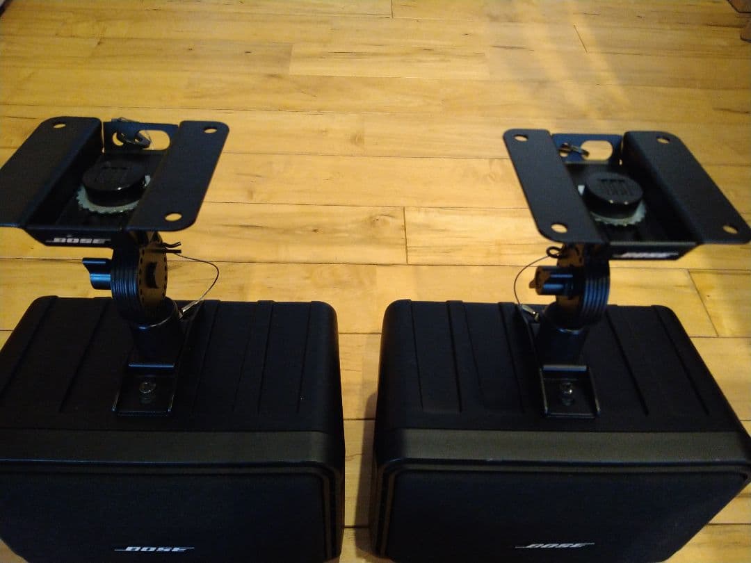 BOSE 101 MMスピーカー　天吊ブラケット付　2台セット