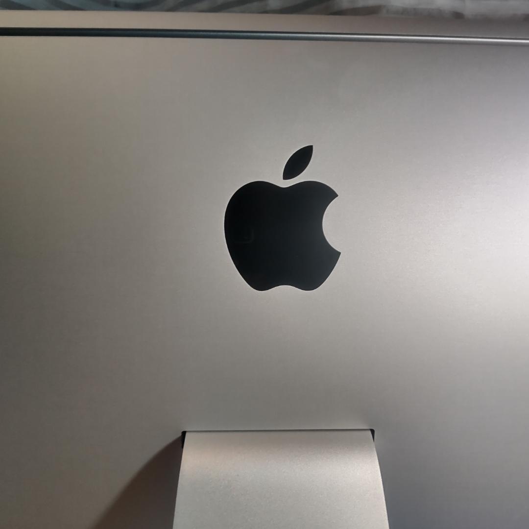 Apple iMac 21.5インチ 2011 Sequoia