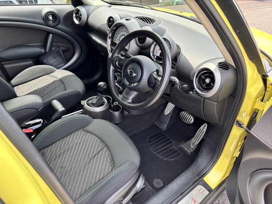 ミニクロスオーバー R60クーパーSターボ　希少ツインルーフ限定カラー