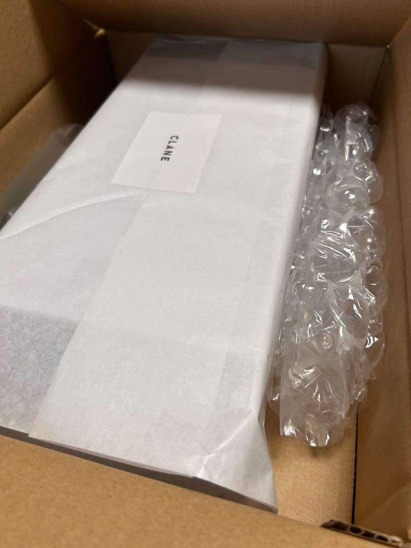 靴 CLANE SIDE CUT STACKED HEEL FLAT SHOES