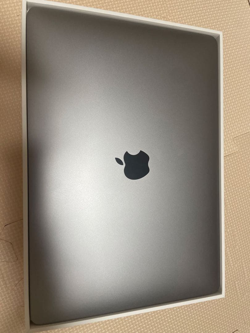 Apple MacBook Air スペースグレー M1 256gb