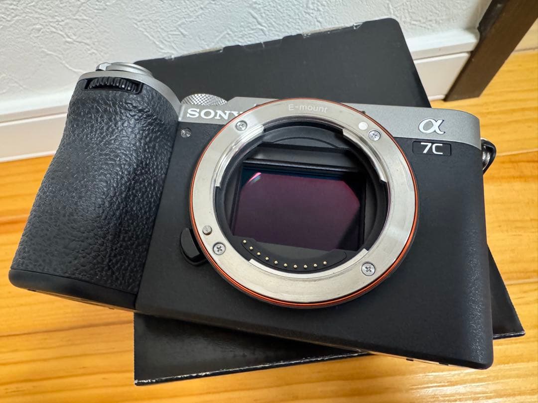 SONY α7C II + FE 50mm F1.8 交換レンズ +グリップ付き