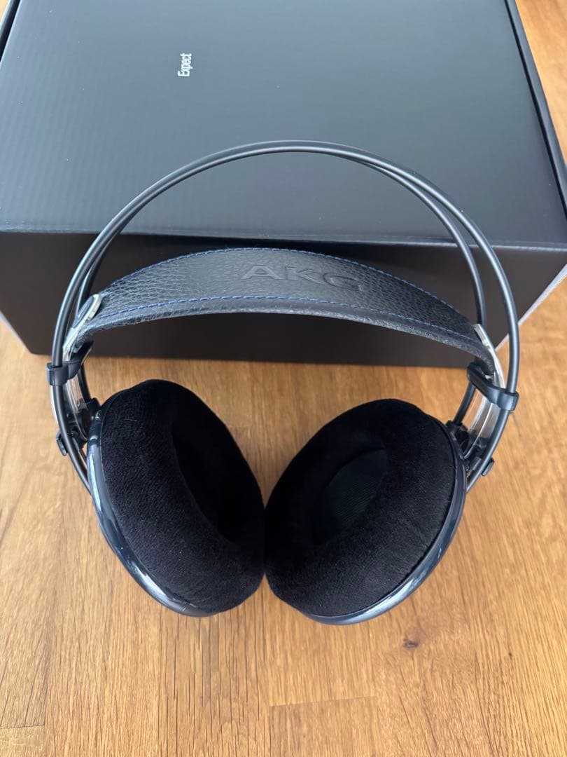 AKG K702 オープンエアー型モニターヘッドホン