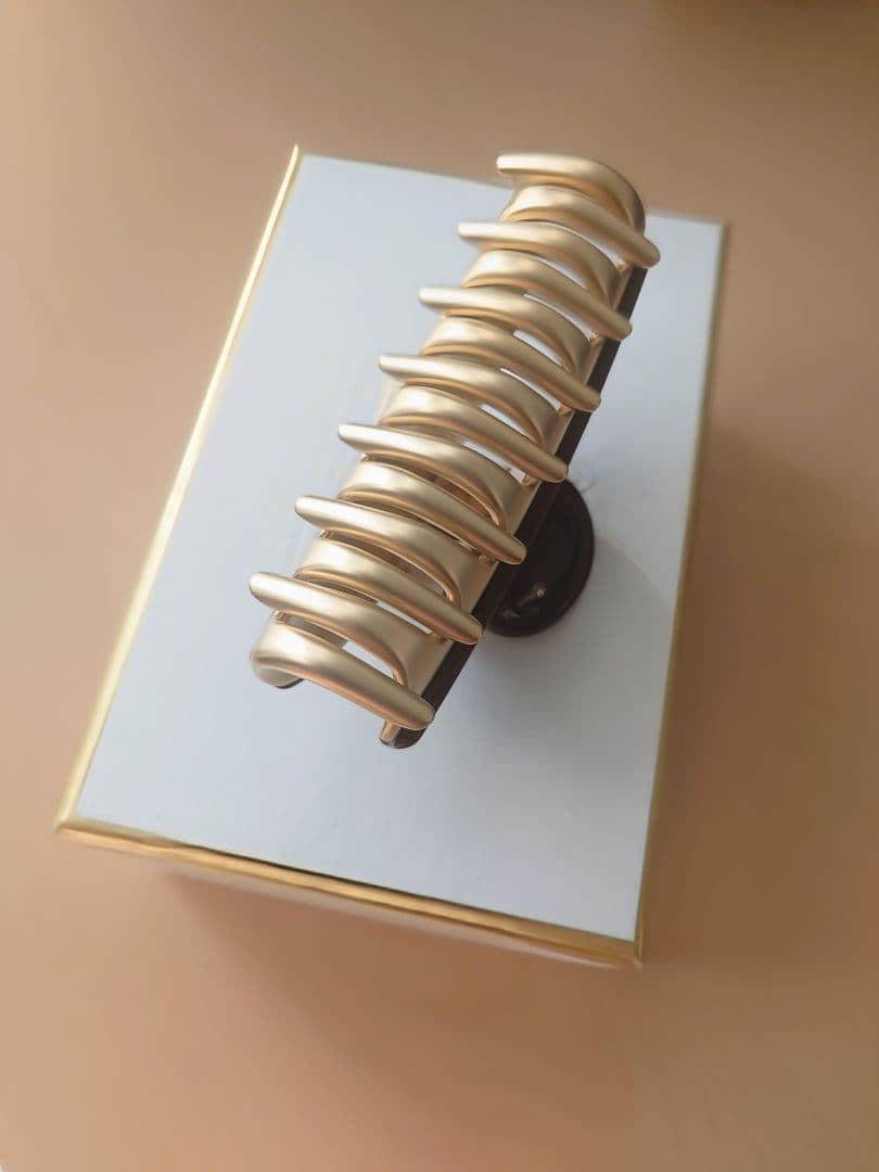 アレクサンドルドゥパリ スワロフスキー ヴァンドームクリップ ブラウン