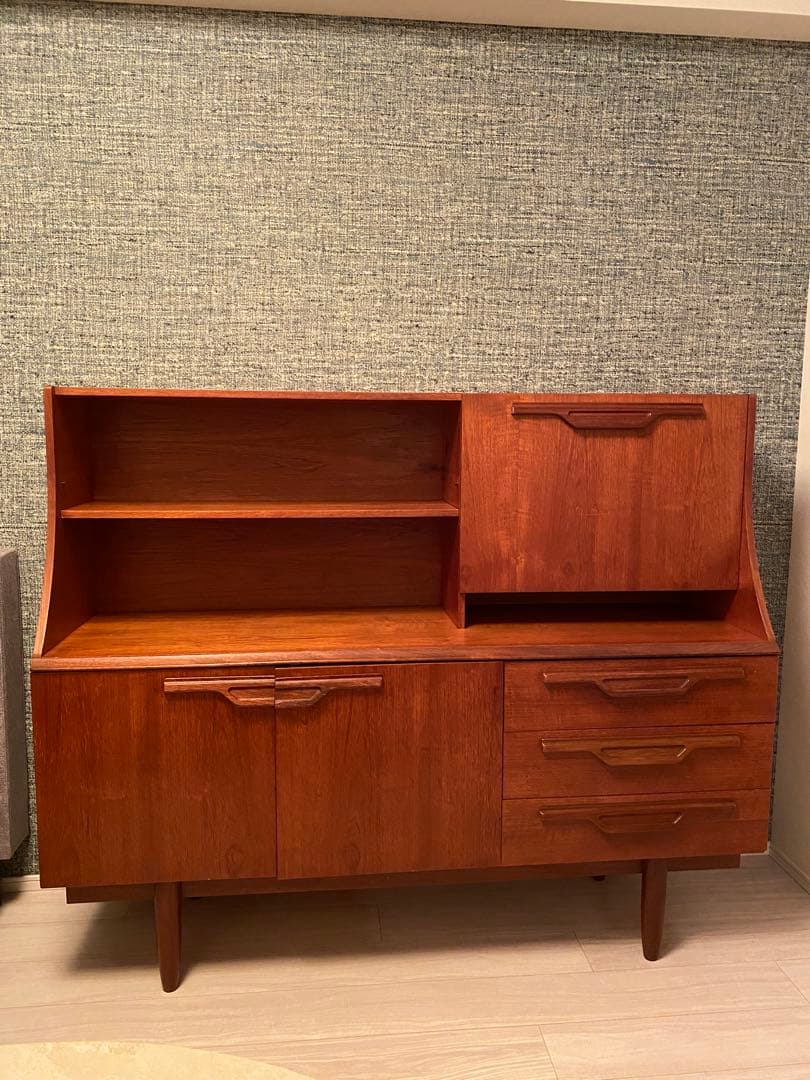 【最終値下】イギリス　ヴィンテージサイドボード