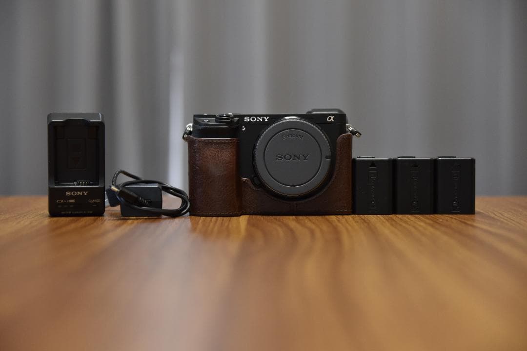 Sony α6400 バッテリー3個付き