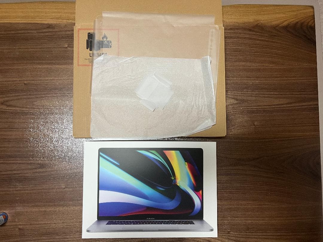 MacBook Pro 2019 16インチ/Core i9/64GB/1TB
