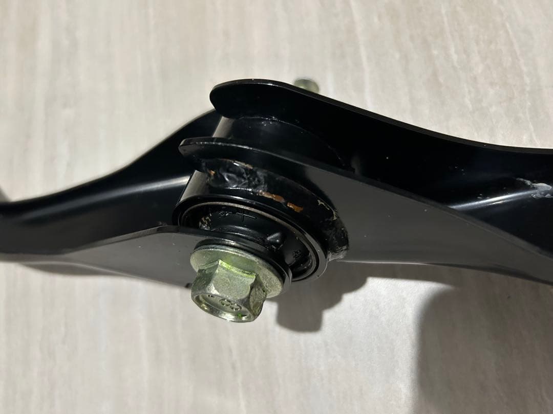 【送料込】レヴォーグ　VM型　フレキシブルサポートサブフレームリヤ