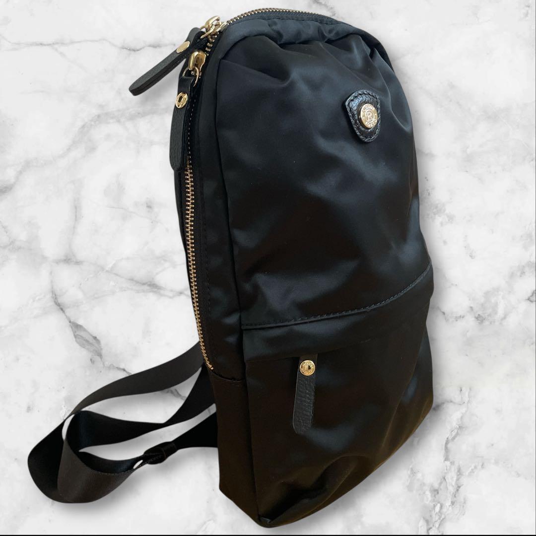 あまり☆彡 ！russetラシット　ボディバッグ　ショルダーバッグ