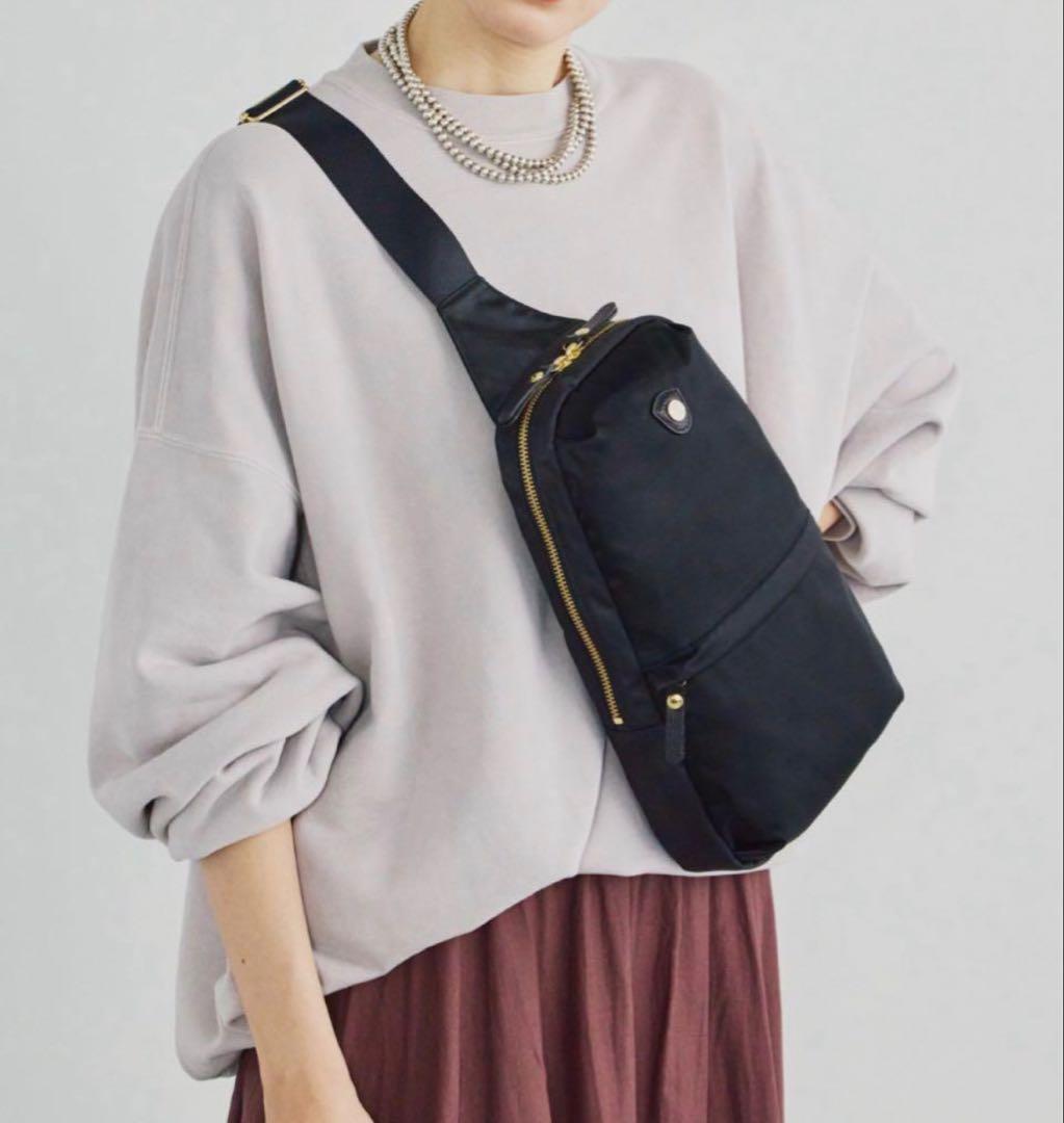 あまり☆彡 ！russetラシット　ボディバッグ　ショルダーバッグ