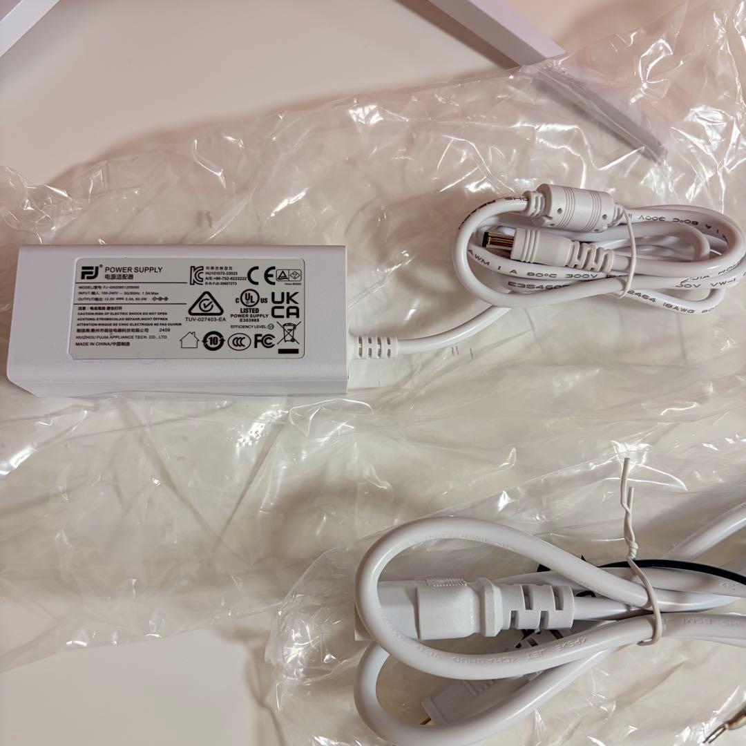 25/9/14購入 PX27U WAVE White 160Hz 4K IPS