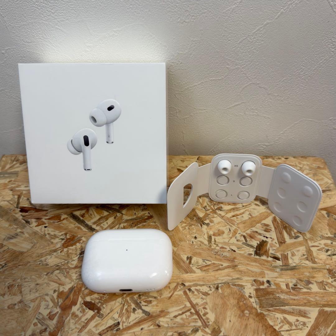 【中古】Apple AirPods Pro2 ライトニング端子モデル