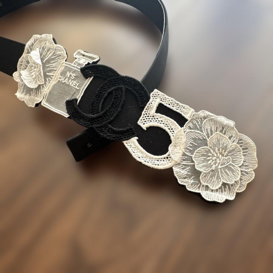 CHANEL香水ボトルデザイン ベルト