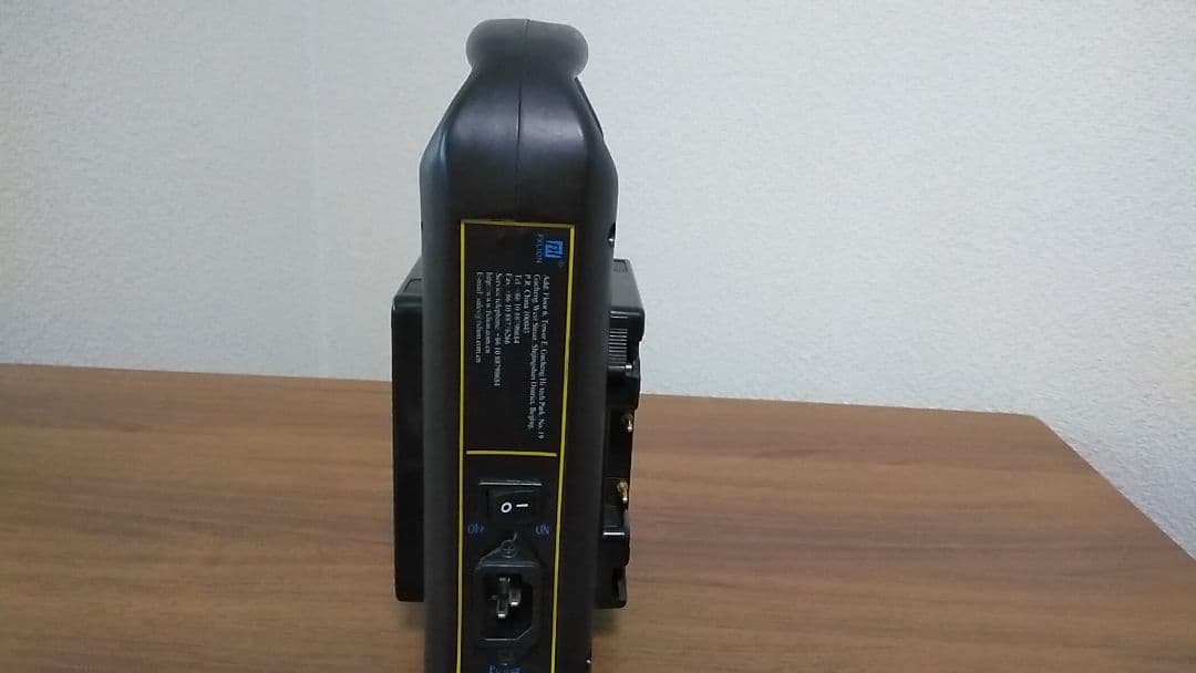 FXLION 2連式  Vマウントバッテリーチャージヤー  4台セット