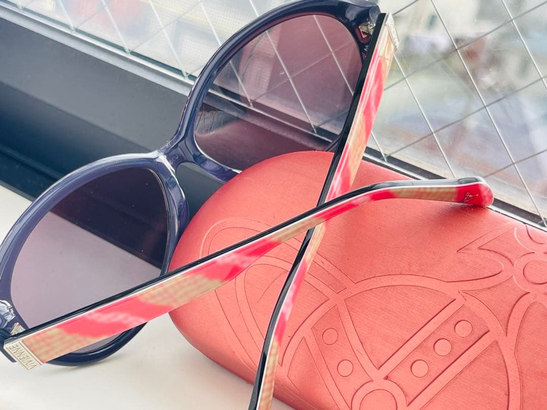 Vivienne Westwood オーバーサイズサングラス