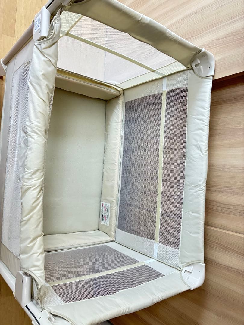 ★Aprica　 ココネル エアー ミルク　ホワイト　取扱説明書・専用箱あり