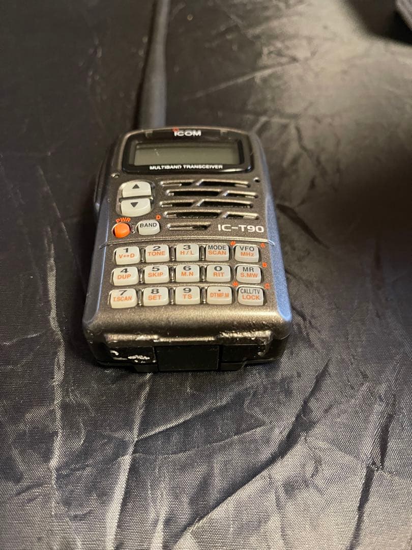 ご*ん様 アイコム　ICOM IC-T90 50/144/430MHz