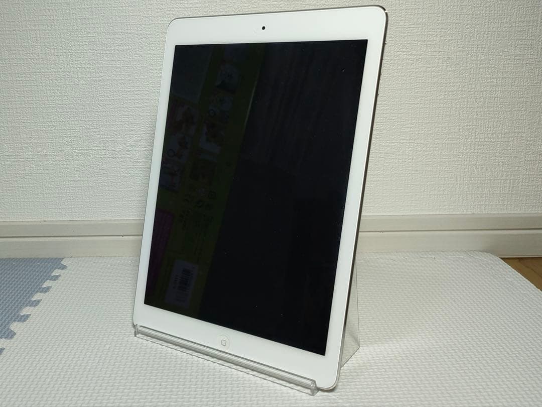 【美品！送料込み！！】Apple iPad Air 64GB シルバー