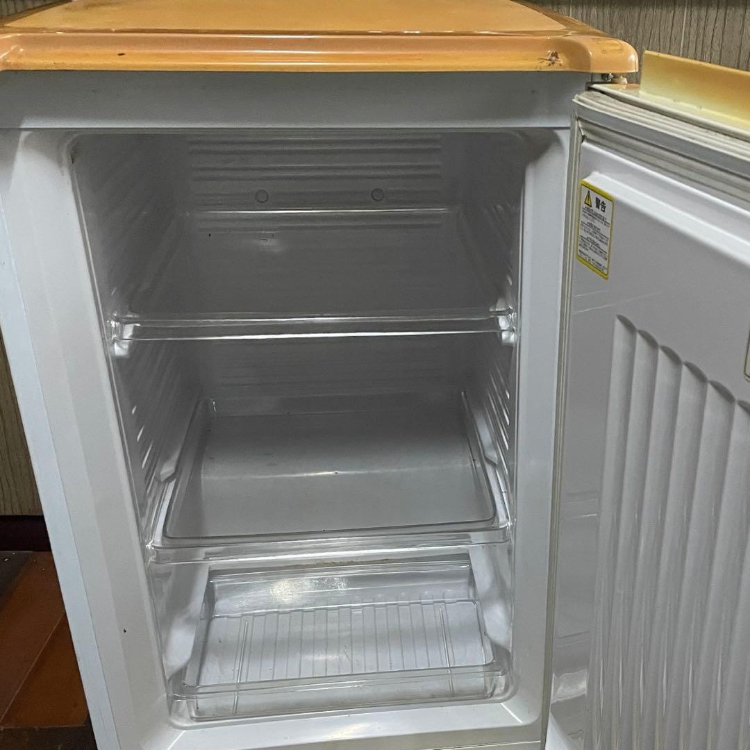 【未使用】大容量　冷凍庫 88L 送料無料設置込み