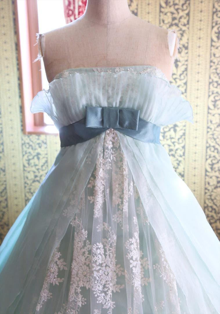 568ナチュラルビューティー高級ウエディングドレス9号11号13号カラードレス