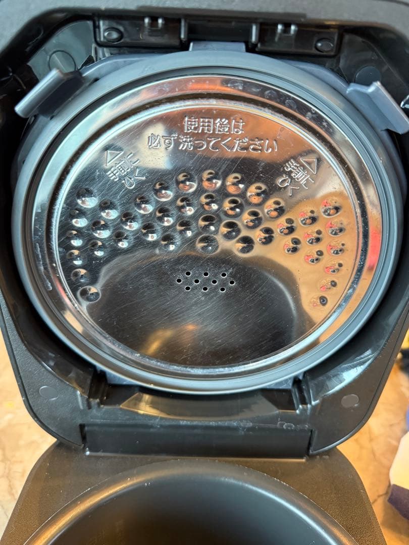 ヒデ象印　炊飯器　STAN 5.5合　21年製 NW-SA10