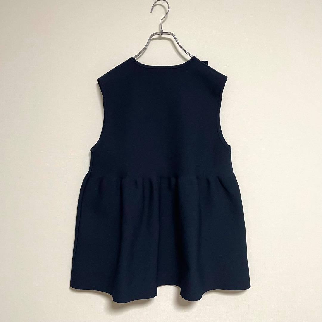 【美品】　UNITED ARROWS ミニフリルニットベスト　ネイビー