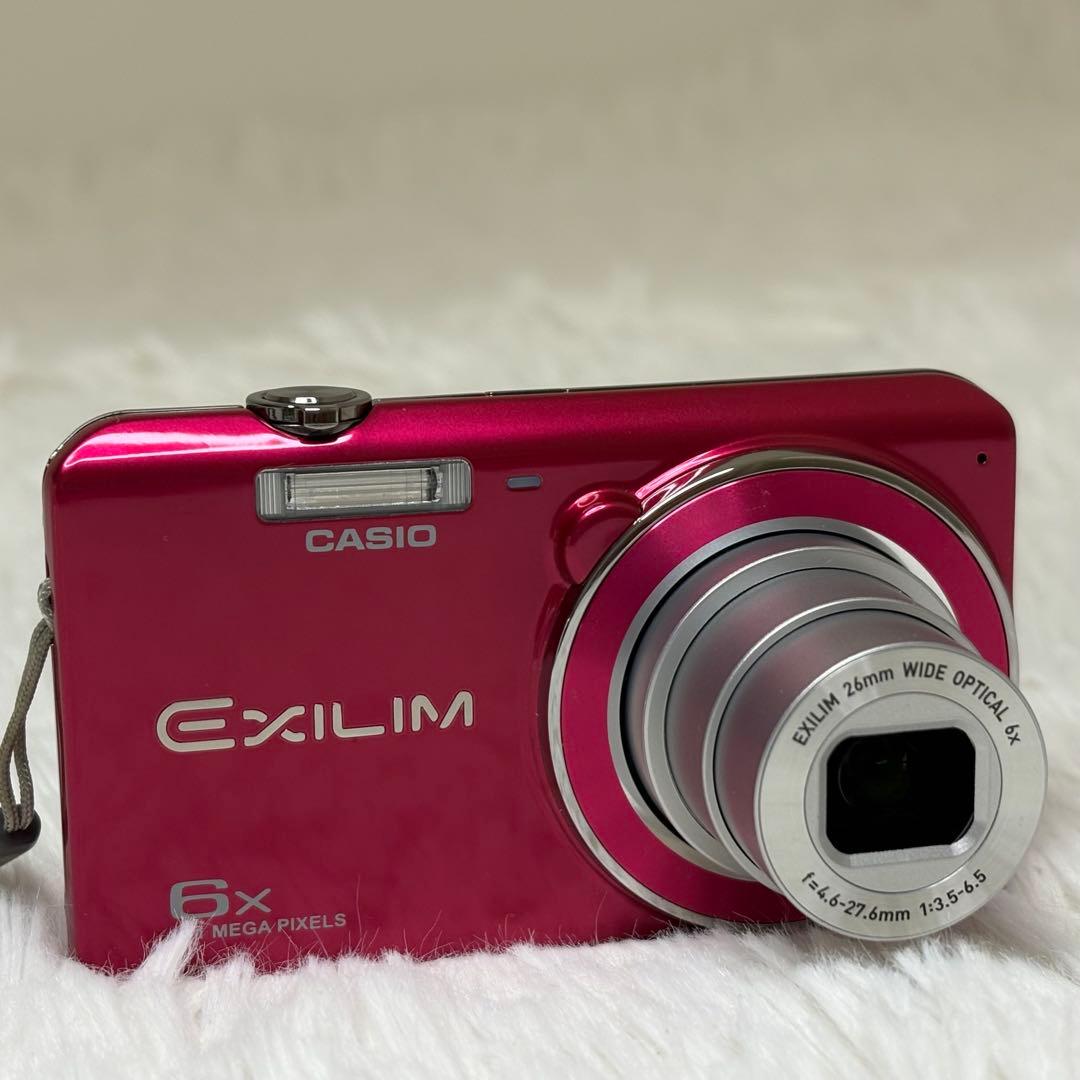 美品　CASIO カメラ　EX-ZS20 充電器　箱　レッド コンデジ　動作品