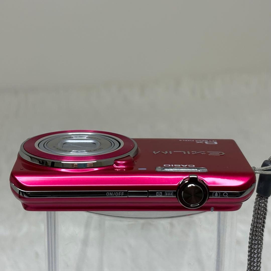 美品　CASIO カメラ　EX-ZS20 充電器　箱　レッド コンデジ　動作品